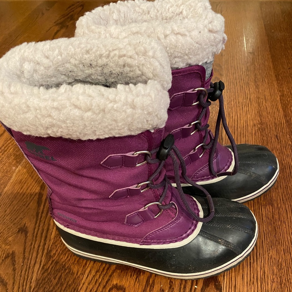 Kids Sorel Winter Boots- Size 4